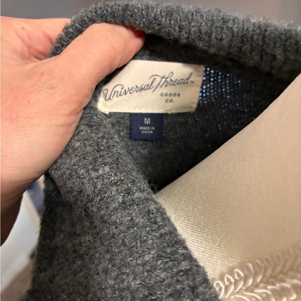 Universal Thread Cropped Polo Sweater - Picture 5 of 5